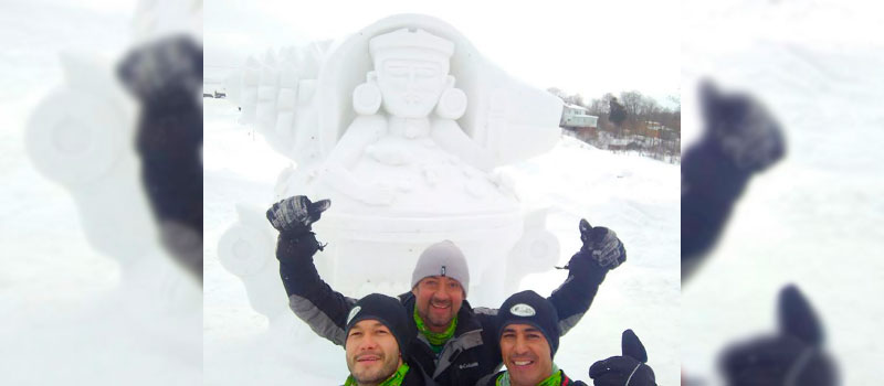 Carlos Miguel Ramírez Pereyra, Óscar Javier Pérez Jiménez e Israel Magaña Rodríguez son los tres colimenses que representaron a México en el concurso de esculturas en hielo en Sain Port Joli, Quebec, Canadá.