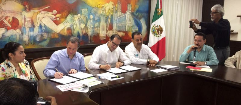 El gobernador Ignacio Peralta Sánchez dijo que la firma de este convenio y la incorporación de beneficiarios, es el primer paso de una nueva historia para el desarrollo social en la entidad.
