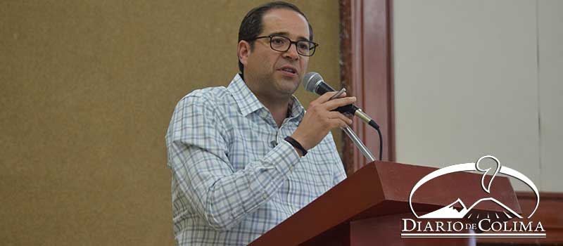 Raúl Moreno Wonchee fue presentado como nuevo delegado del CEN del PRI en Colima. 