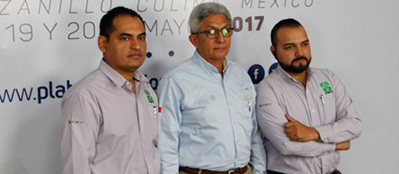 De izquierda a derecha: Luis Alonso Hernández Román, director de Logística de ANIERM Colima; vicealmirante Alejandro Miranda Oceguera, director General de API Manzanillo, y Sergio Quiñones Rosales, vicepresidente Nacional de ANIERM.
