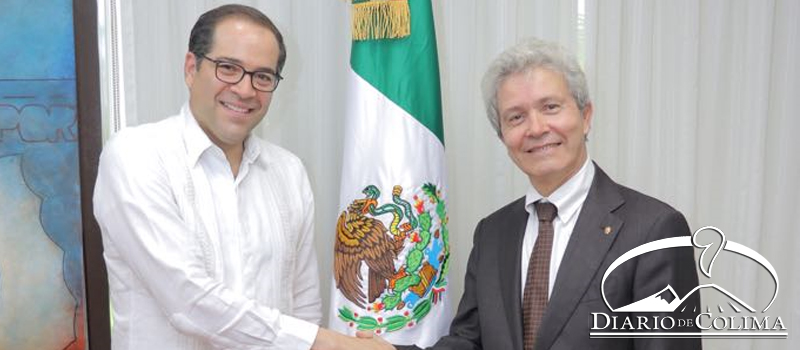 El gobernador José Ignacio Peralta Sánchez, al recibir en Casa de Gobierno al embajador de Suiza en México, Luois-José Omar Touron.